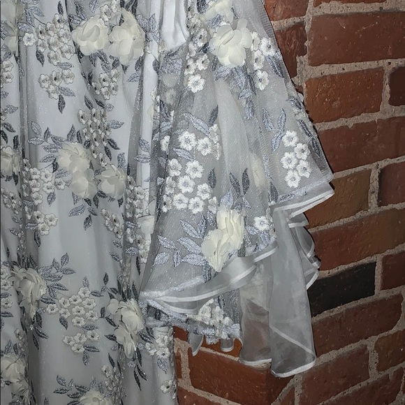 Badgley Mischka 3D Floral Cocktail Dress! - Picture 3 of 4